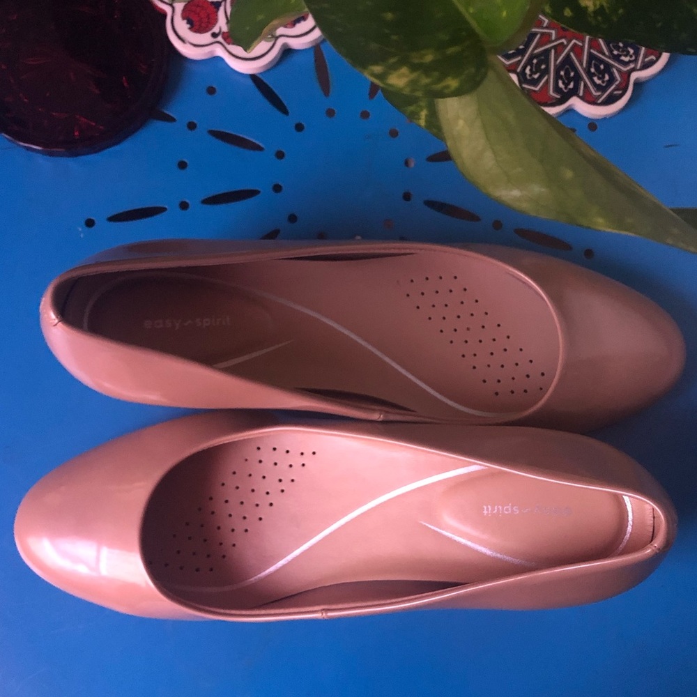 9M Easy Spirit Dark Natural Ailene Pump